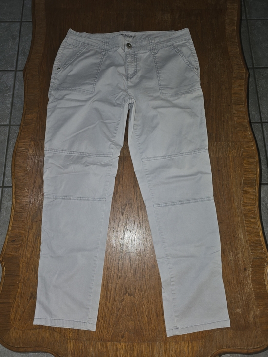 Faded Glory Pants - Women's Faded Glory Straight Leg Pants in Light Gray